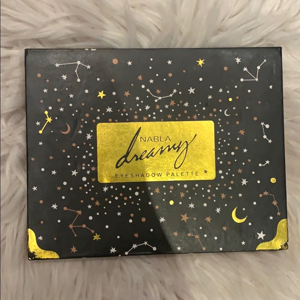 Nabla Dreamy Eyeshadow Palette